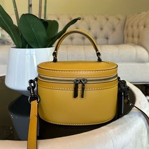 Coach Trail Bag (vanity bag)